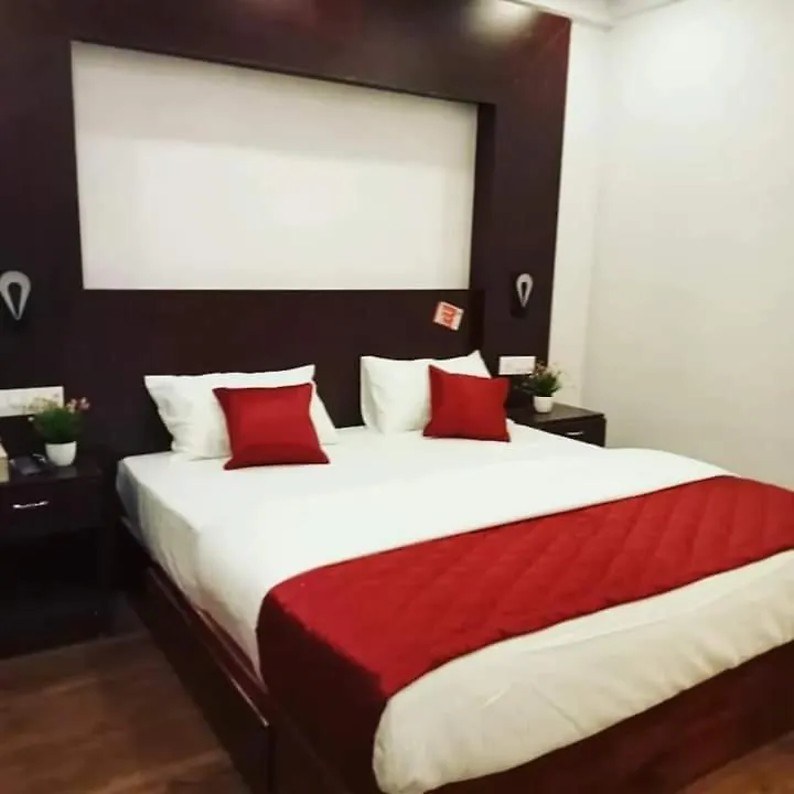 Pine Trees Home Holidays Vagamon Homestay