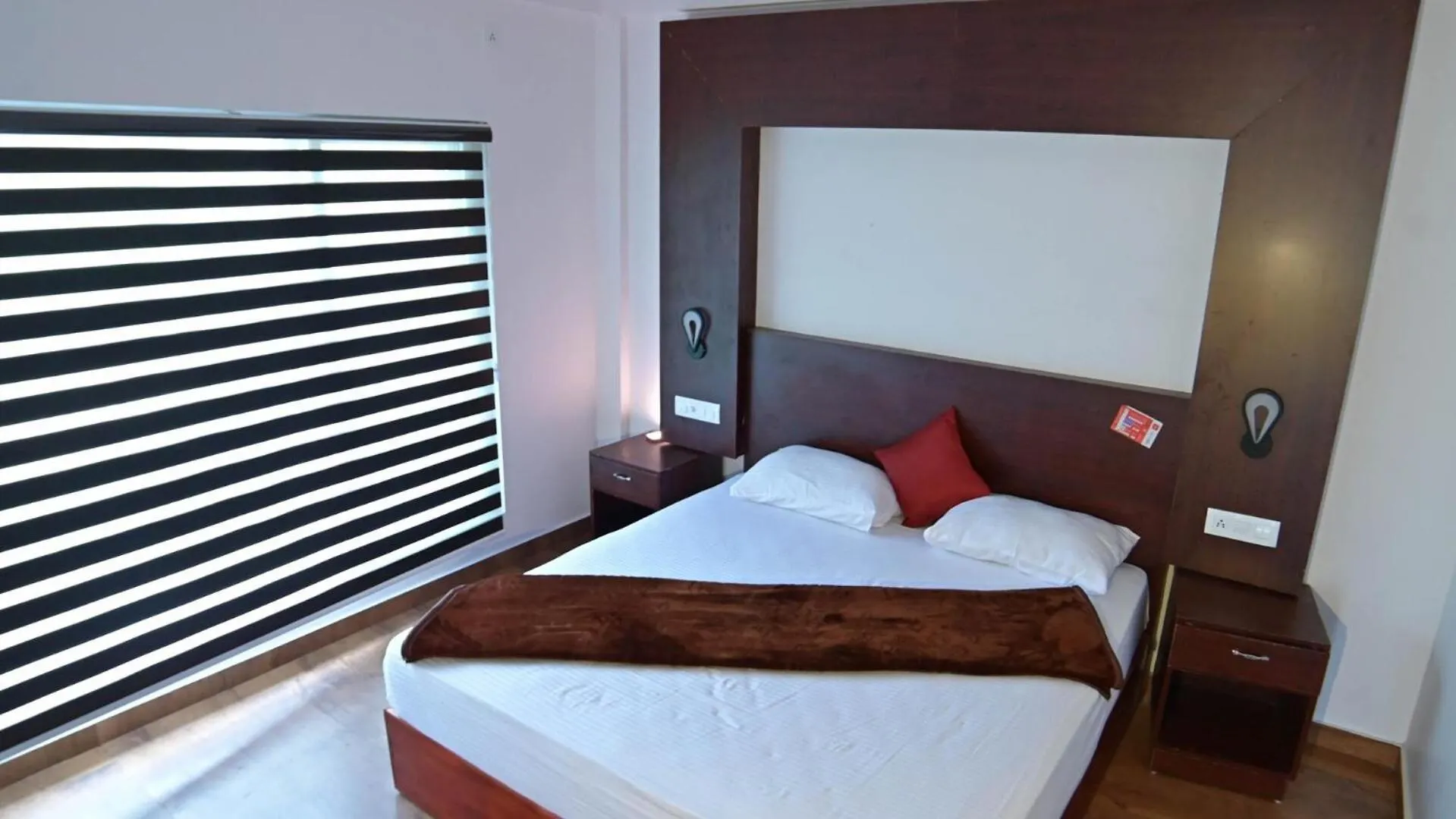 Pine Trees Home Holidays Vagamon Homestay